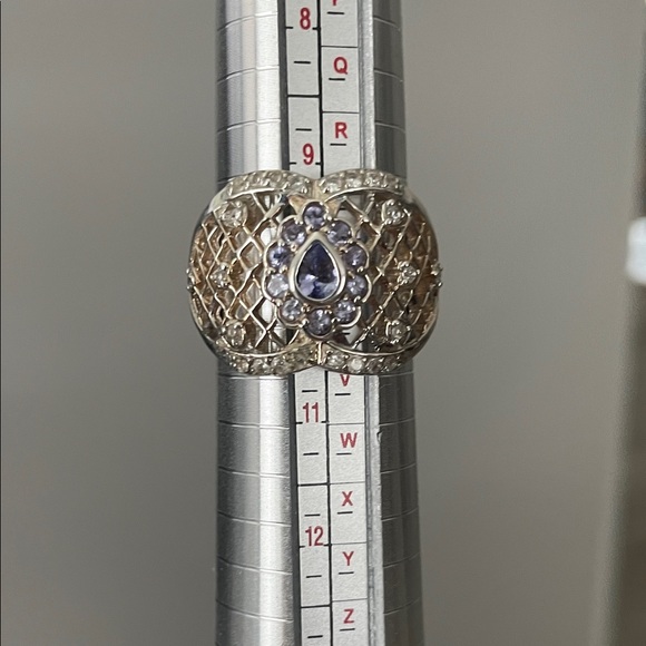 Sterling Silver Women's Ring with Tanzanite Stones - Picture 8 of 12